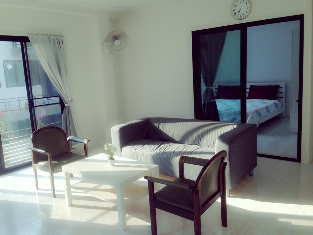 Rayong Sea View Apartment Ban Chak Phai Екстериор снимка