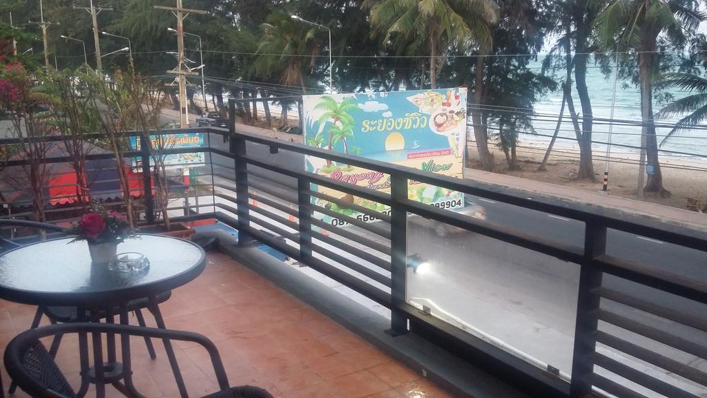 Rayong Sea View Apartment Ban Chak Phai Екстериор снимка